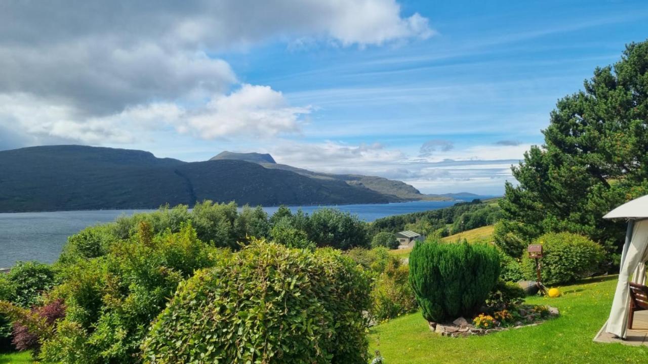 Lochbroom Lodge Уллапул Экстерьер фото