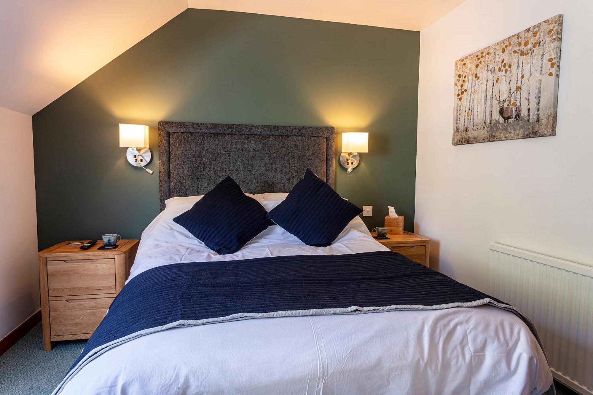 Lochbroom Lodge Уллапул Экстерьер фото