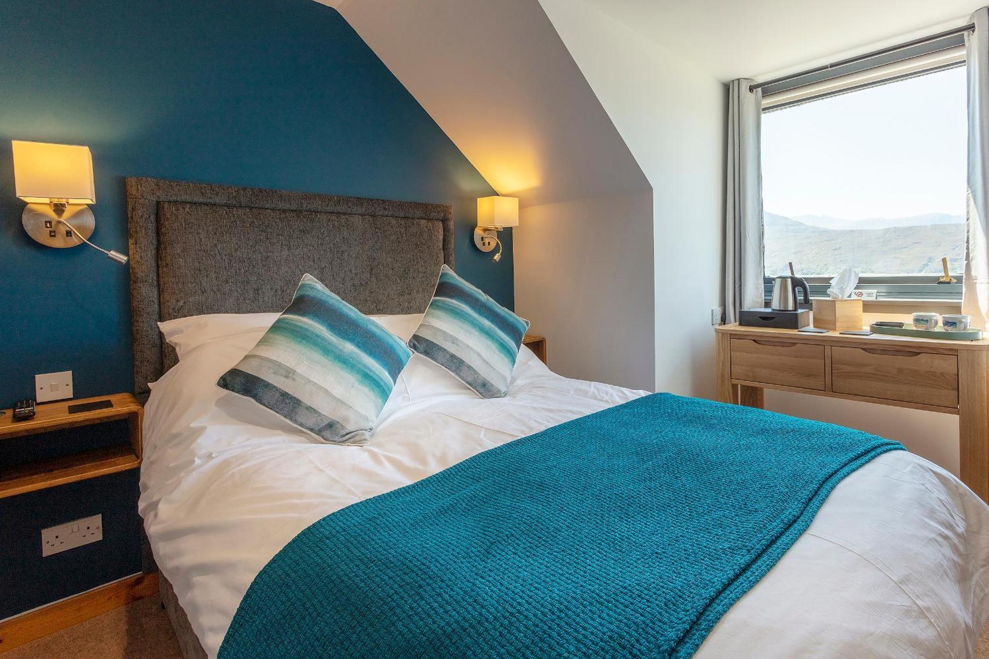 Lochbroom Lodge Уллапул Экстерьер фото